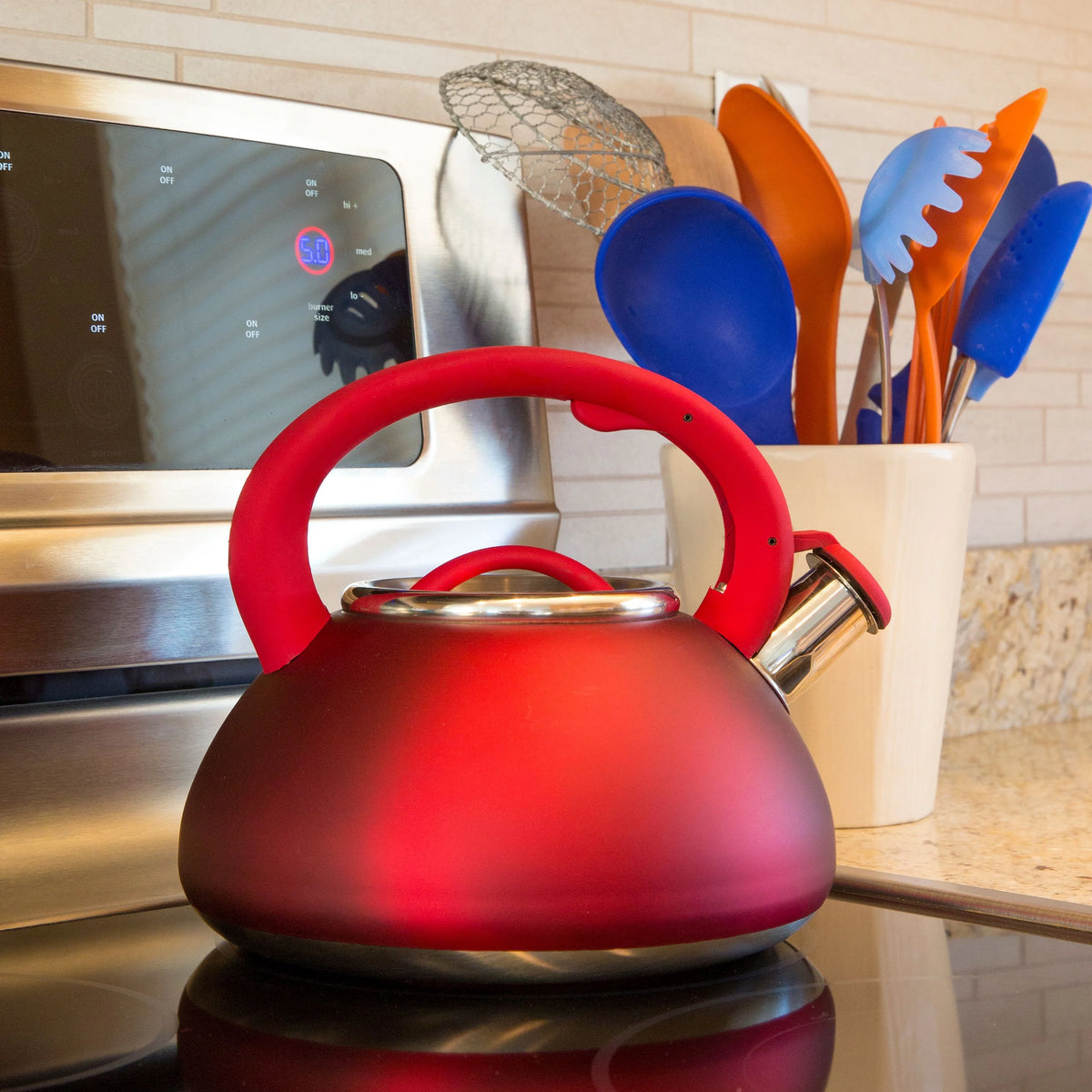 Stainless Steel Whistling Kettle, 2.5 Quarts, Matte Red F293