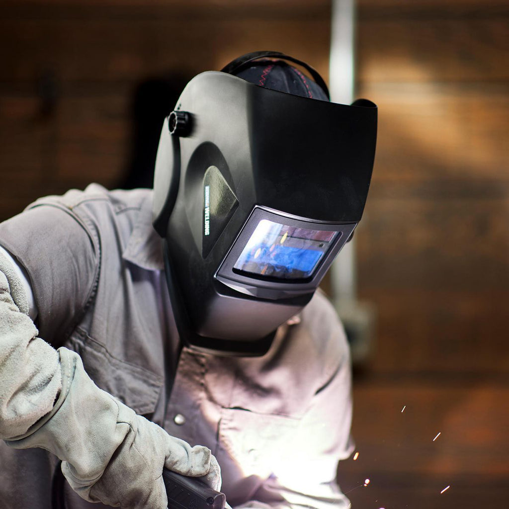Auto-Darkening Welding Helmet X31820