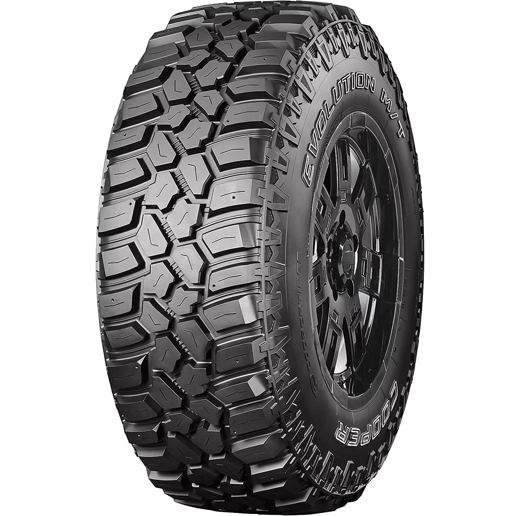 Mud Terrain Light Truck Tire O56402