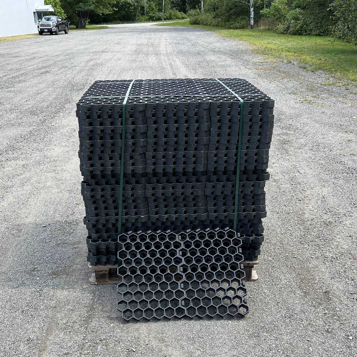 Heavy Duty Grass Gravel and Paddock Pavers A2058