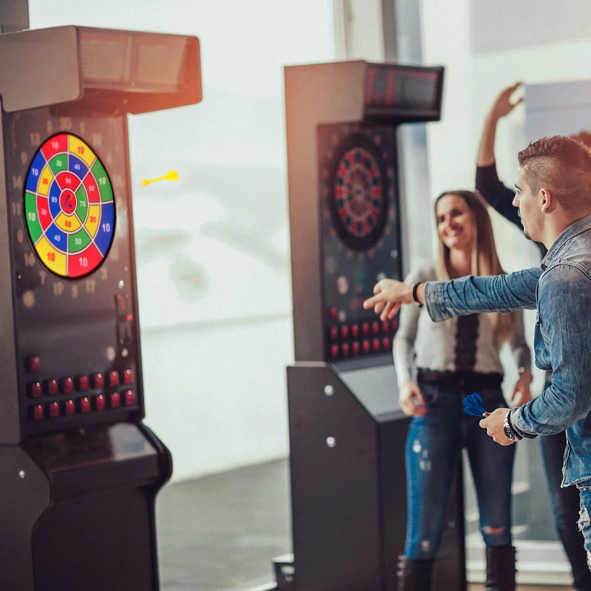 Safety Dart Board Toys Sticky Ball Shooting Toy Party Game Supplies (30cm, 6pcs Sticky Ball and 6pcs Darts) Y213
