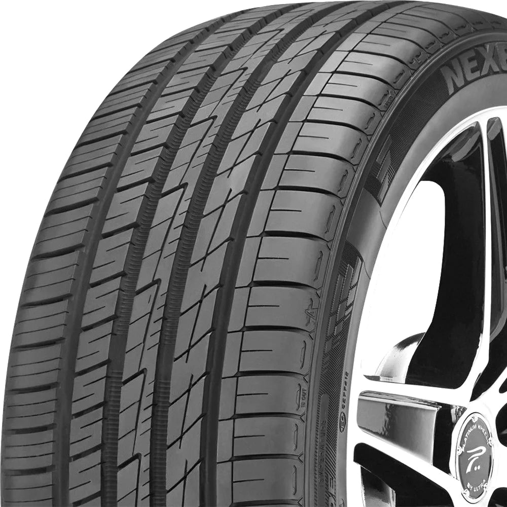 225/45R19 96W All-Season Tire H589202