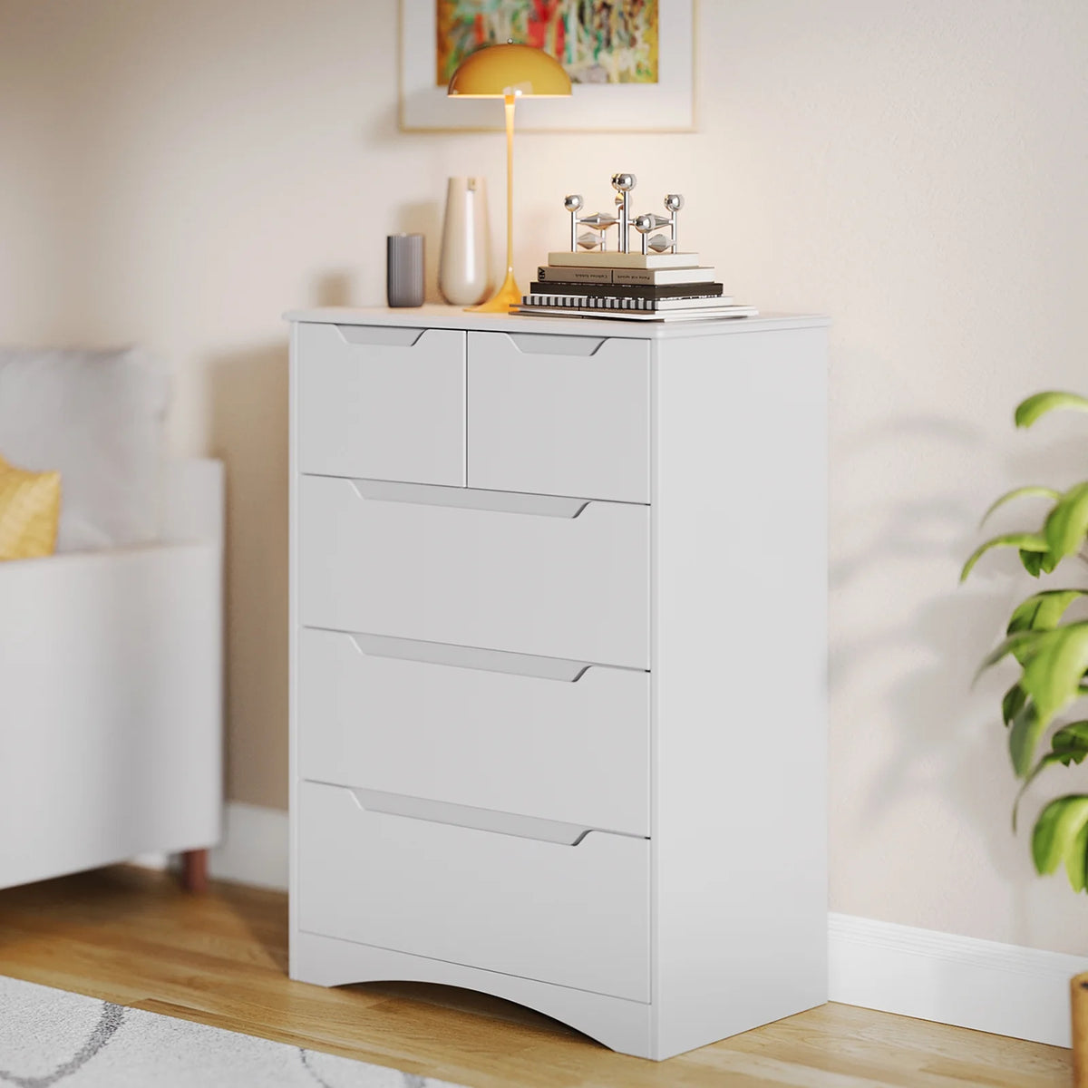 White 5 Drawer Wood Dresser V402