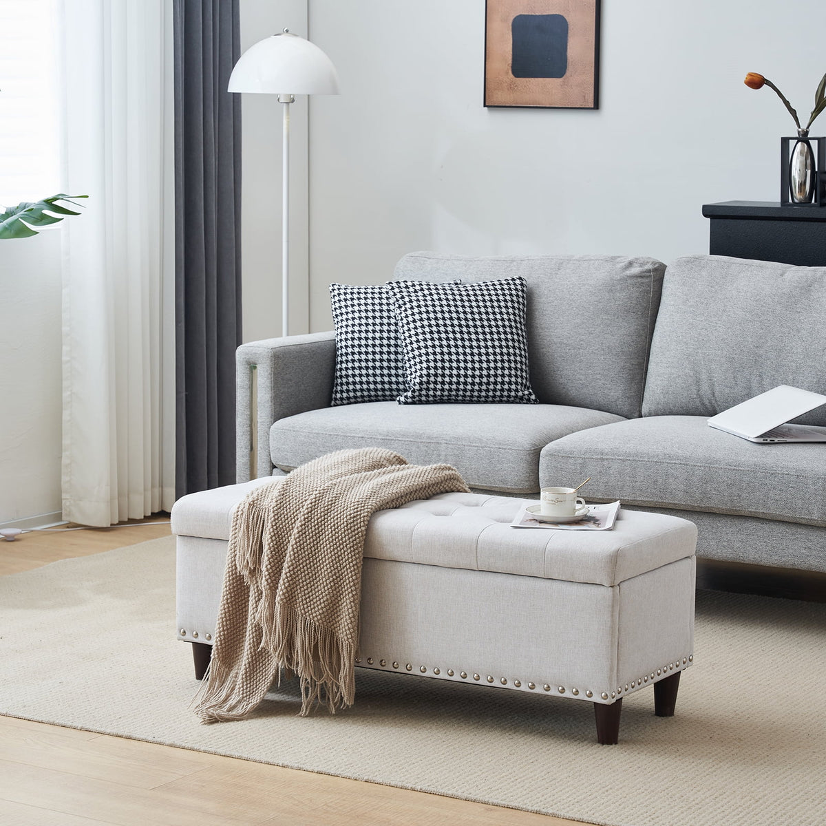 Off-White Linen Upholstered Storage Bench D628252